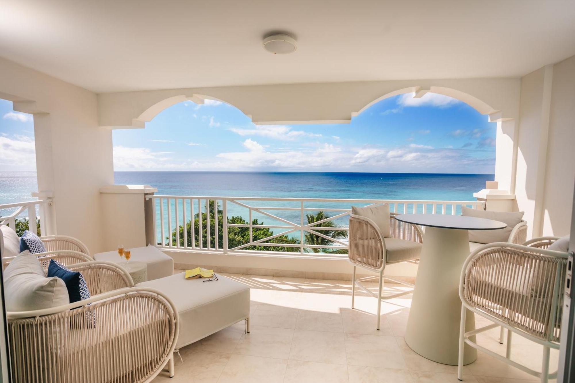O2 Beach Club & Spa All Inclusive By Ocean Hotels 基督教堂市 外观 照片